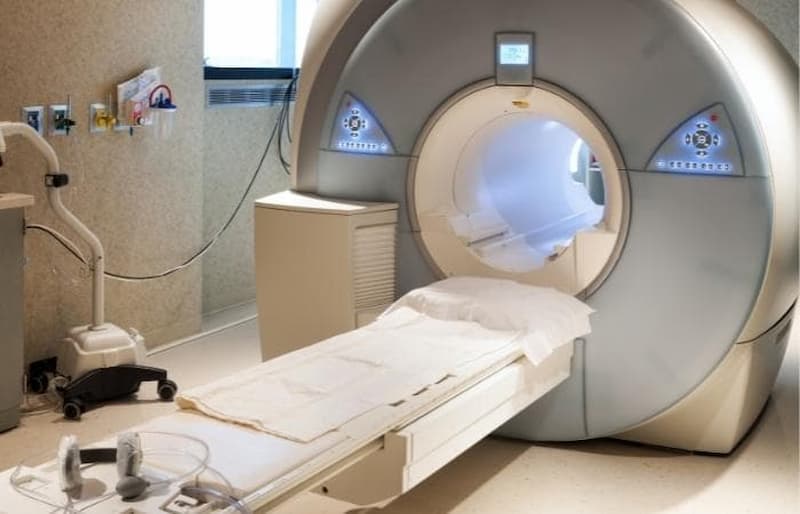 Máy chụp cộng hưởng từ (MRI)