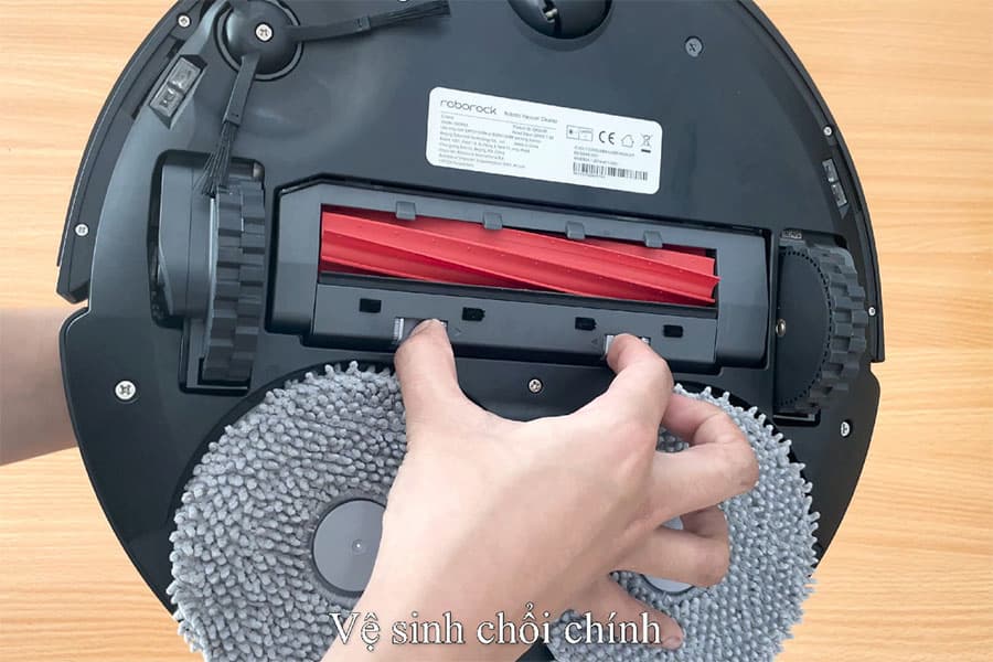Bảo trì và vệ sinh định kỳ Robot hút bụi Roborock Qrevo C Pro